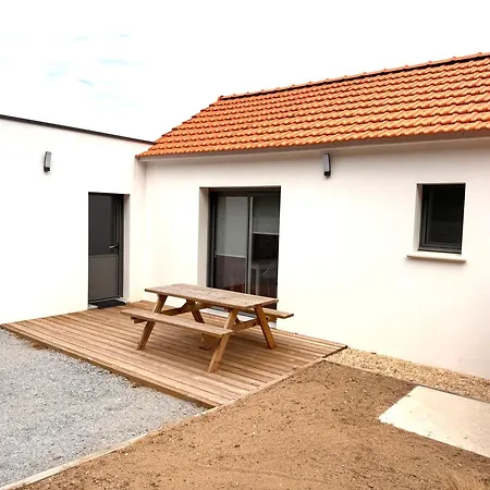Holiday home Maison De Entre Foret Et *