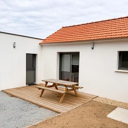 Maison De Entre Foret Et *
