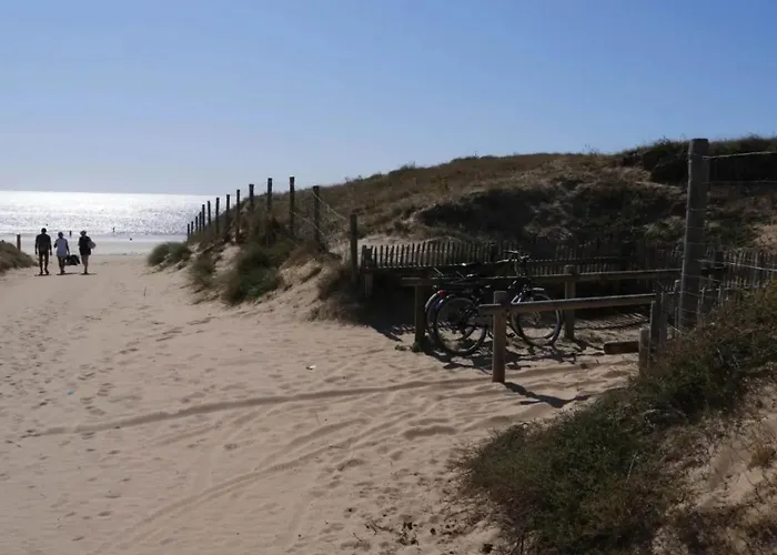 Maison De Entre Foret Et Nyaraló